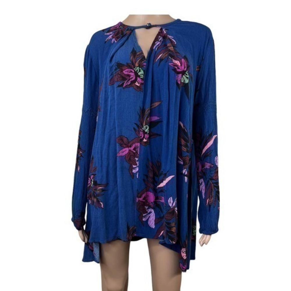 Free people Navy Oversized Floral Top Size M